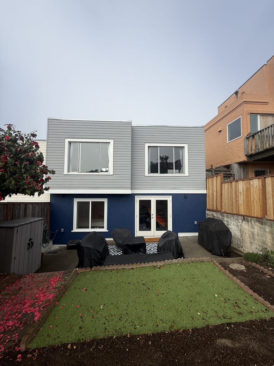 560 47th Ave photo 3